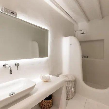 Leda Mykonos