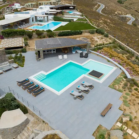 Leda Mykonos